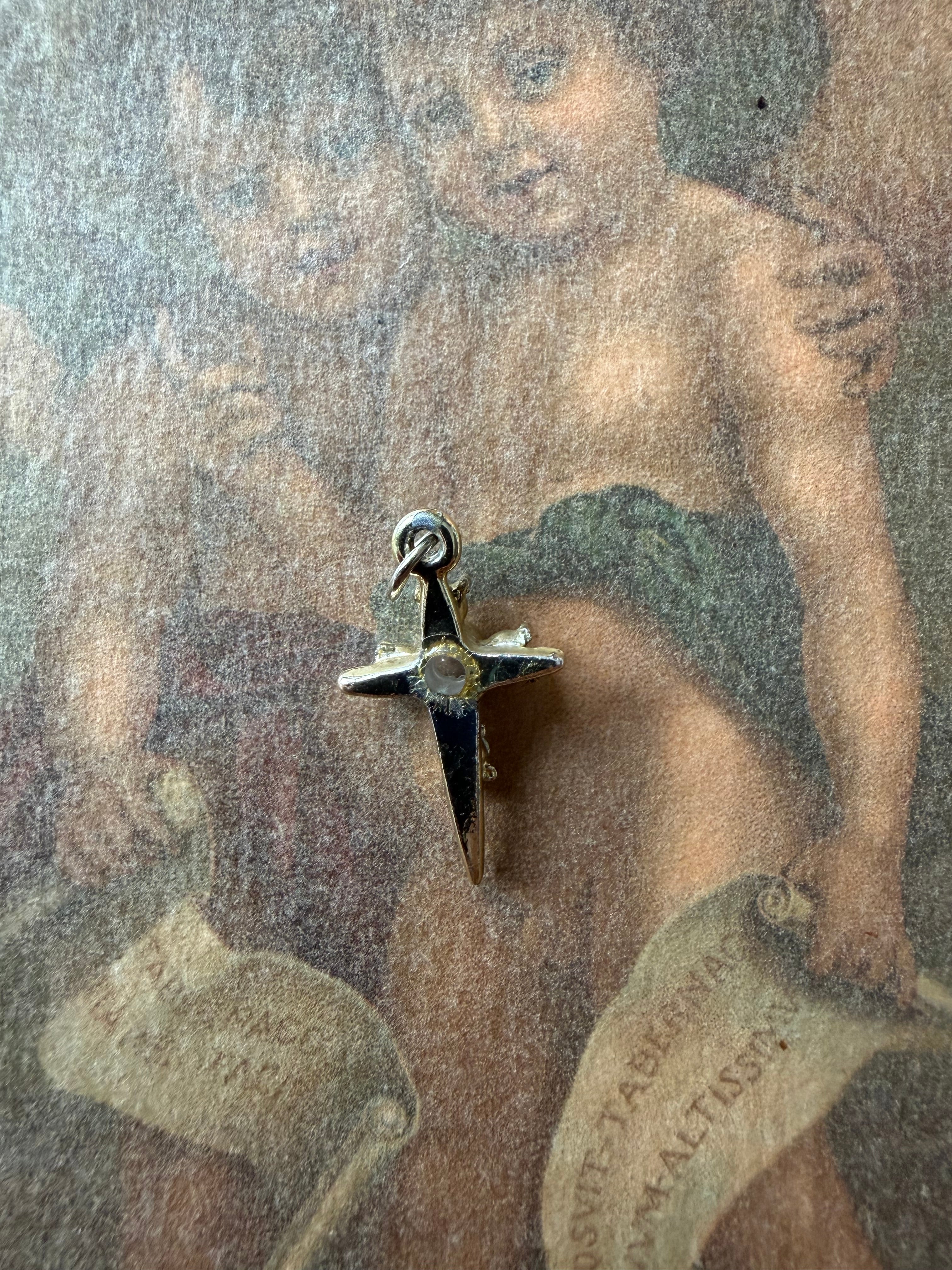 vintage cross pendant no.2