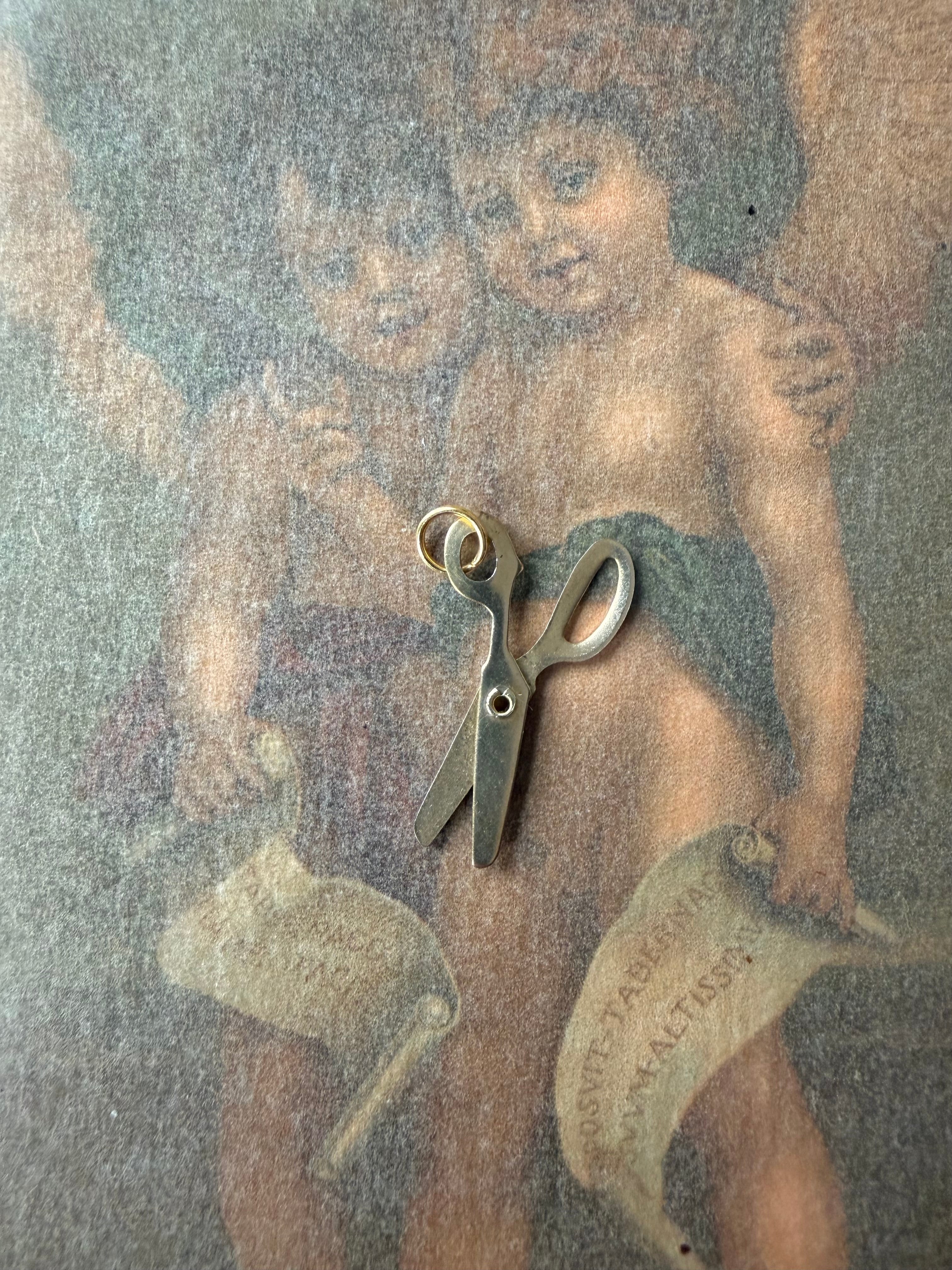 scissors pendant