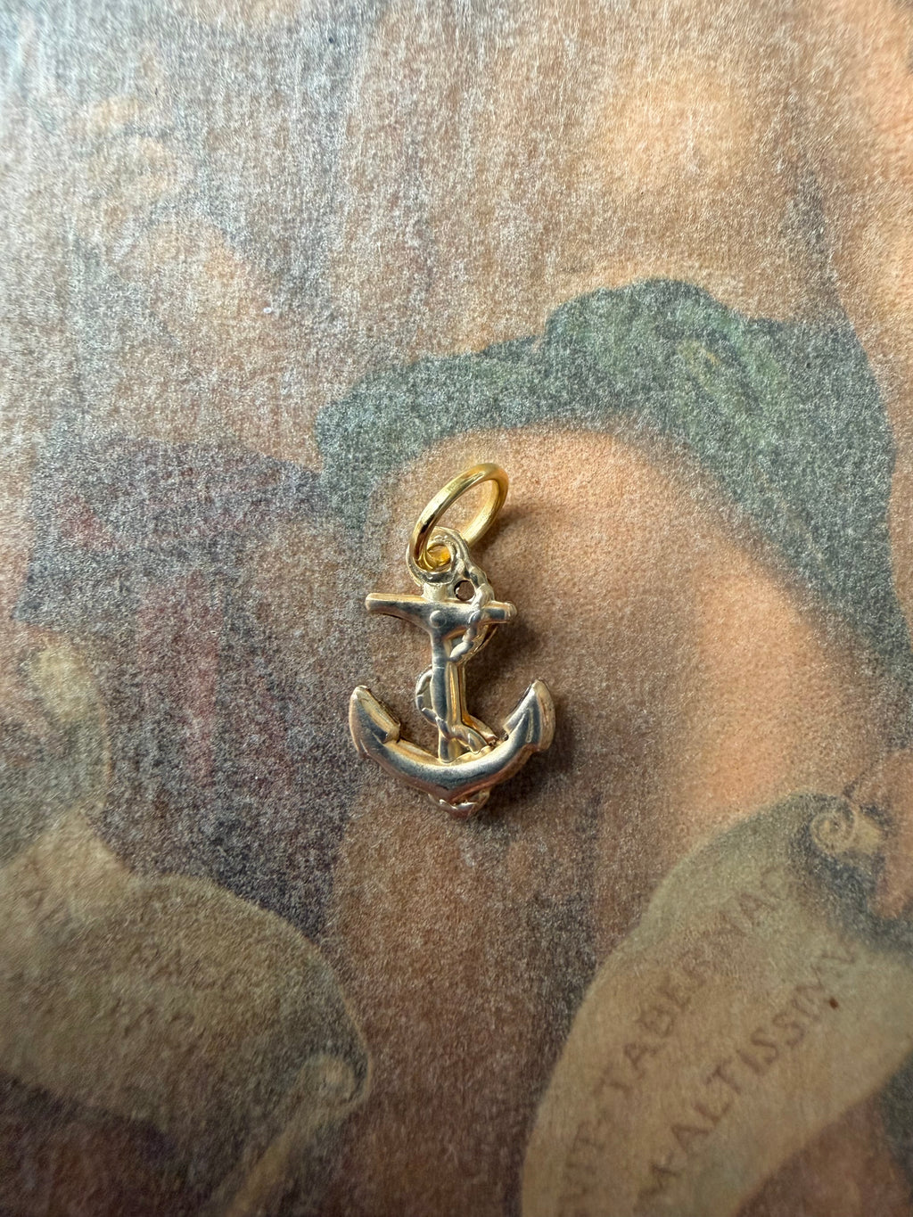 anchor pendant