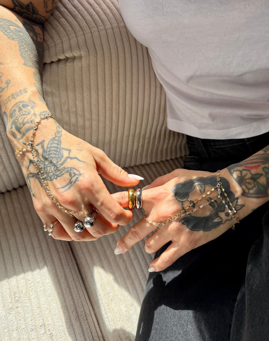 hand chain set